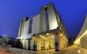 Retreat Hotel Agra